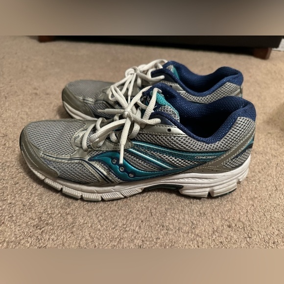 Saucony Blue, grey and white sneakers size 9 - Picture 1 of 9